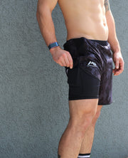 Men's running shorts with zipped pockets